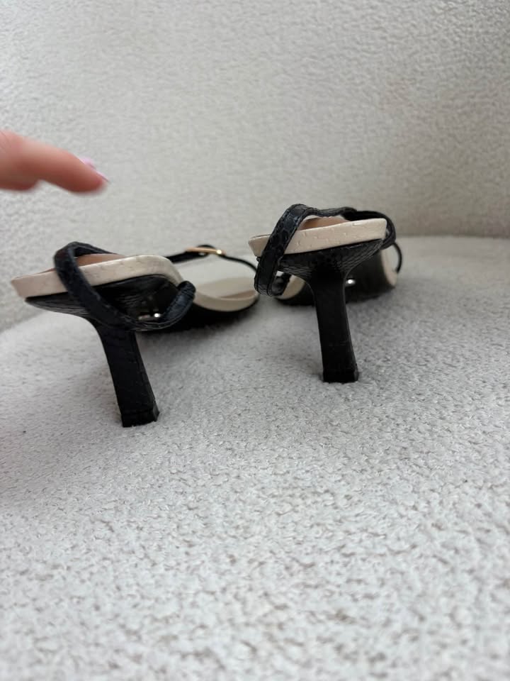 Tony Bianca Heels - size 9.5