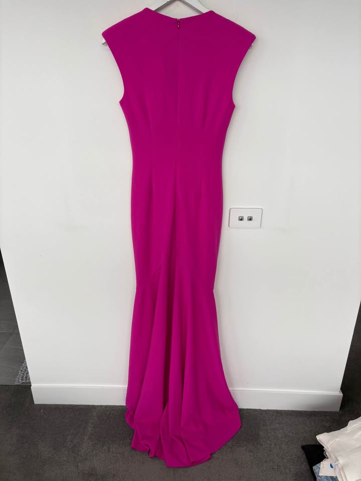 Elliatt Maxi Dress - size small BNWT