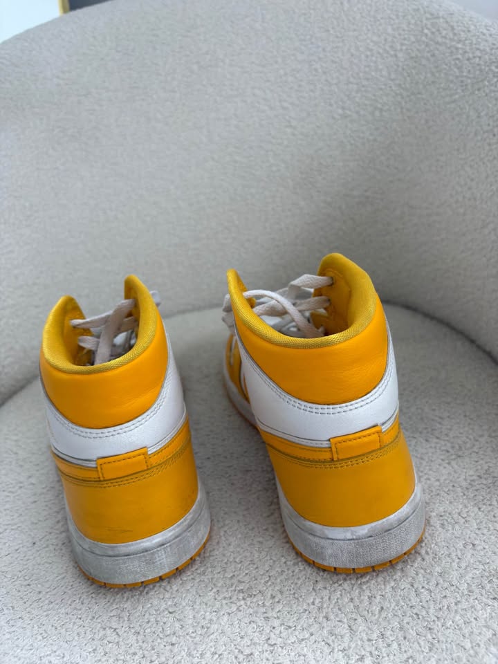 Nike Air Jordans - size 40.5