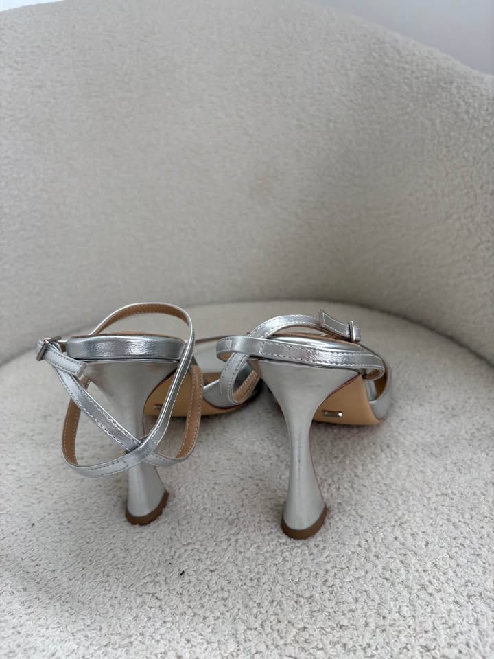 Tony Bianco Heels - size 9