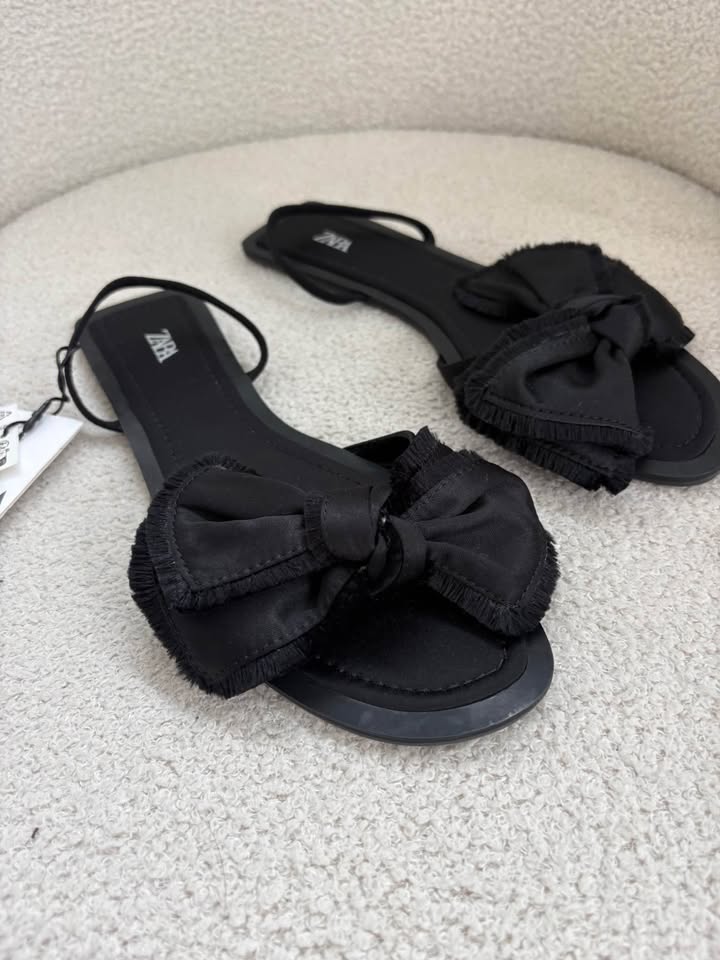 Zara Flats - size 38 BNWT