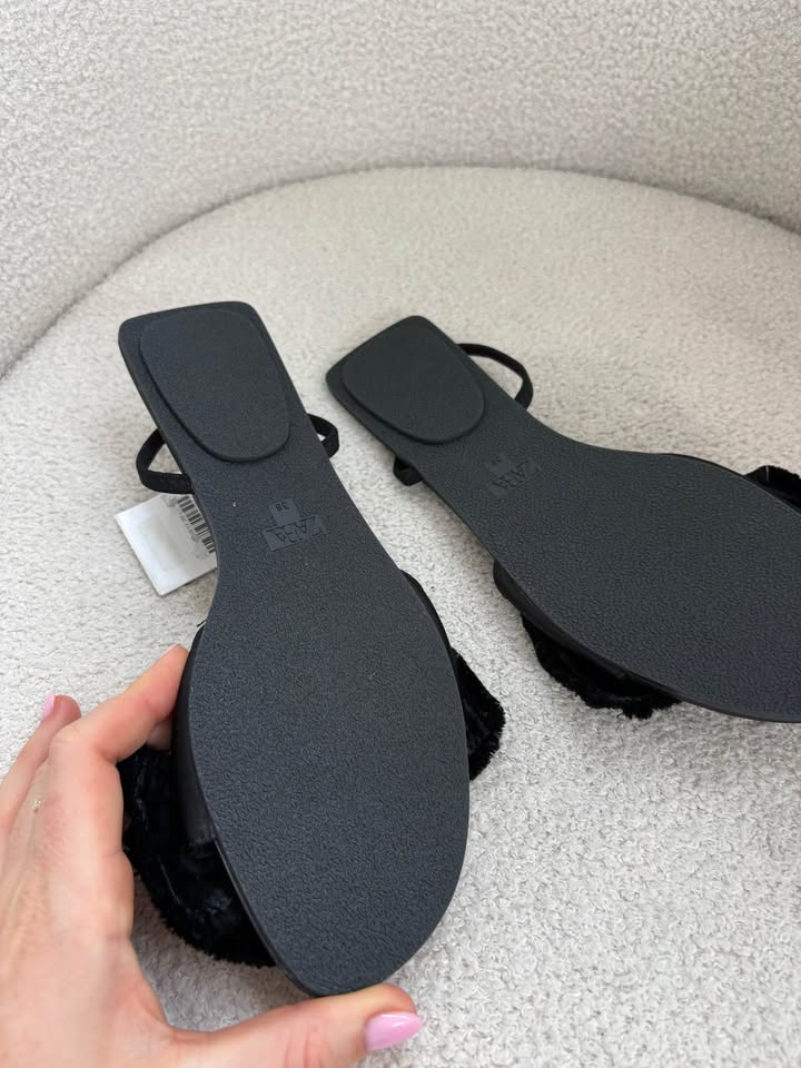 Zara Flats - size 38 BNWT