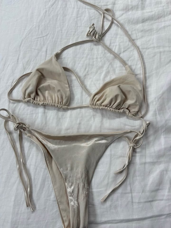 Monday Swimwear - size S/L