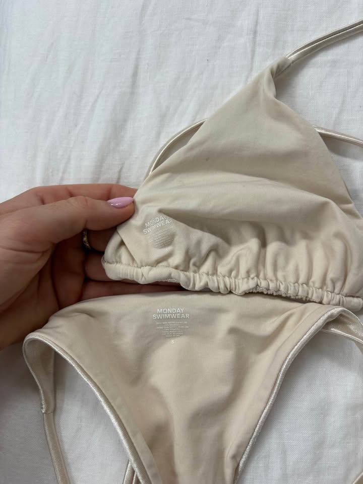 Monday Swimwear - size S/L