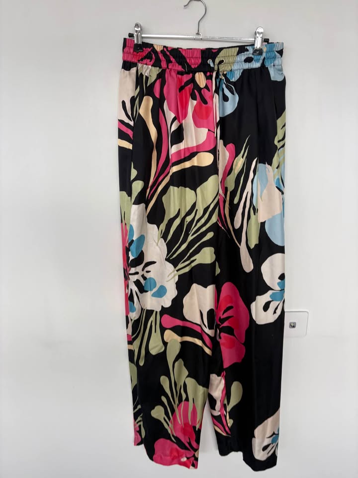 Silk Laundry Pants - size medium
