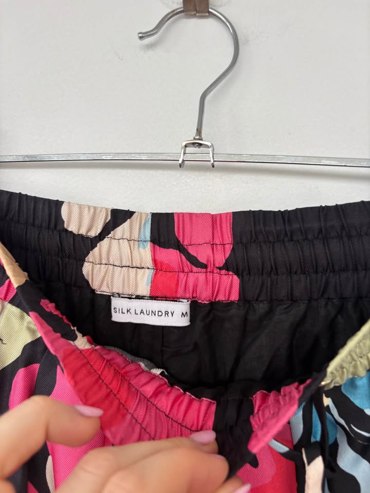 Silk Laundry Pants - size medium