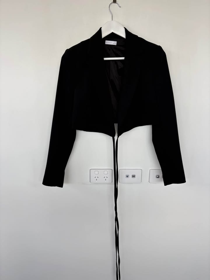 Kookai Cropped Blazer Top - size 36