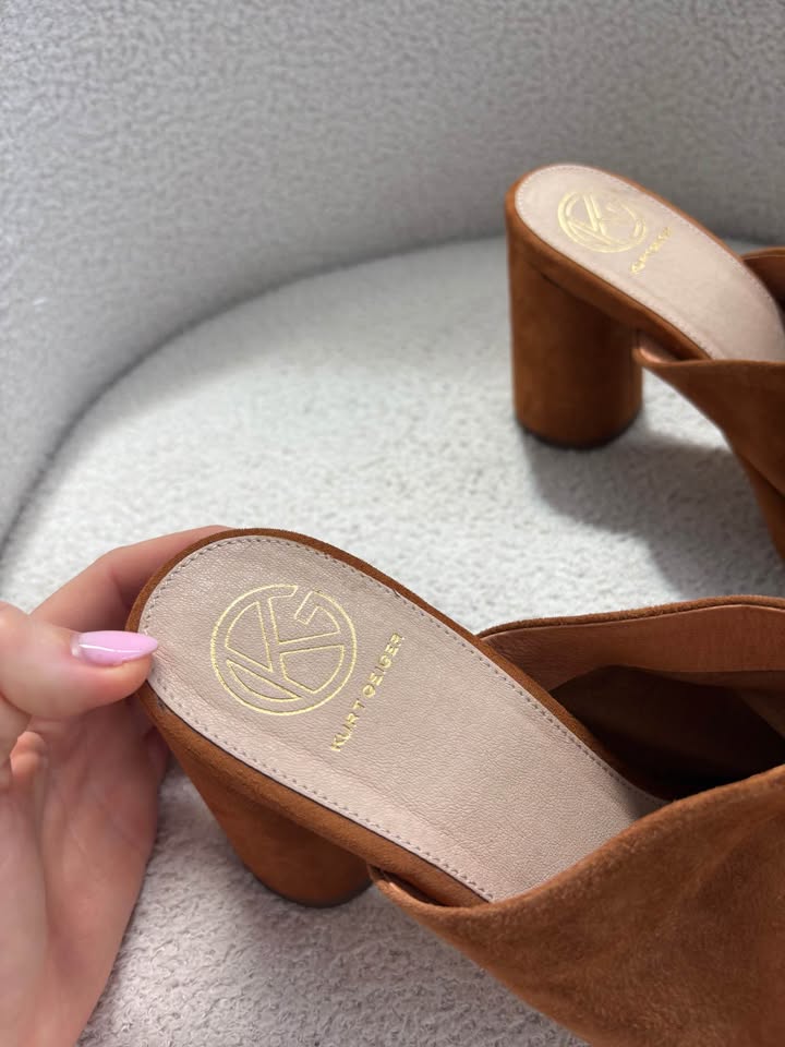 Kurt Geiger Heel - size 40