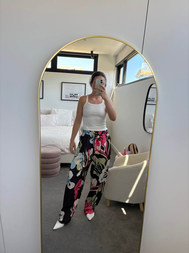 Silk Laundry Pants - size medium