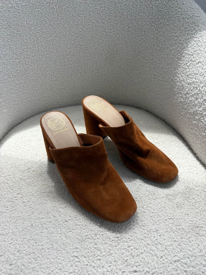 Kurt Geiger Heel - size 40