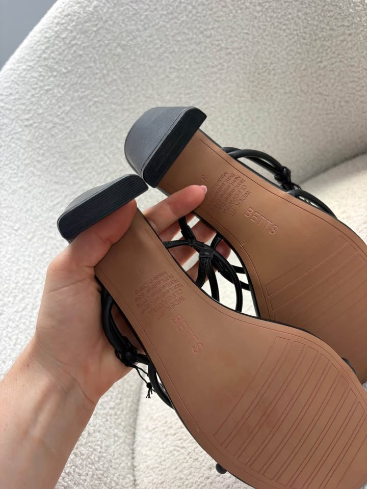Betts Heels - size 9