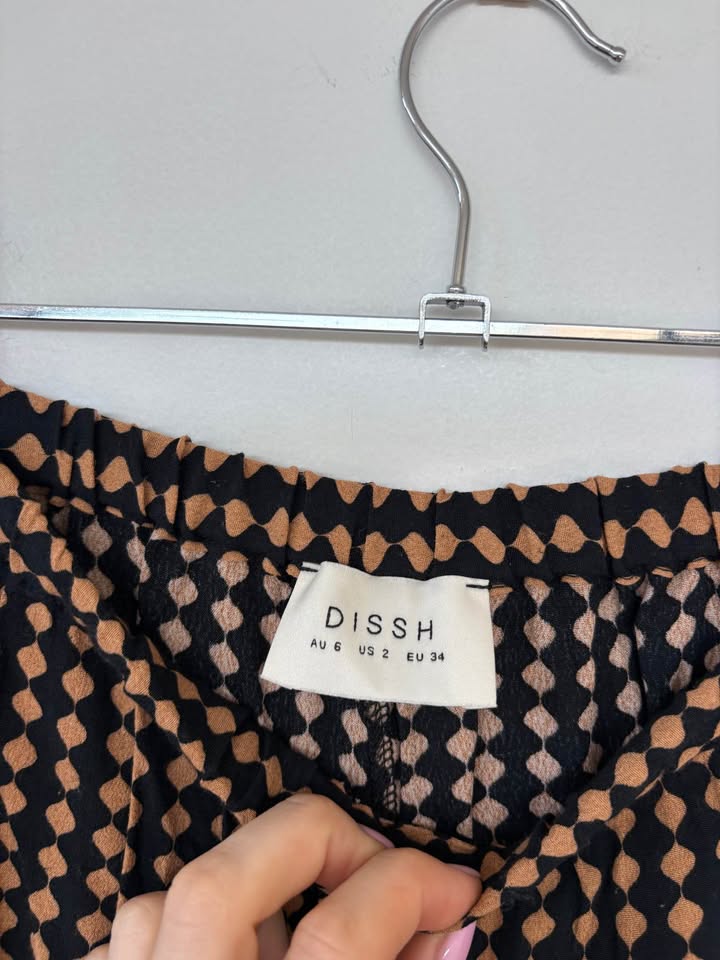 Dissh Pants - size 6