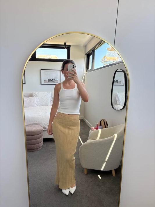 HENNE Skirt - size 8 BNWT