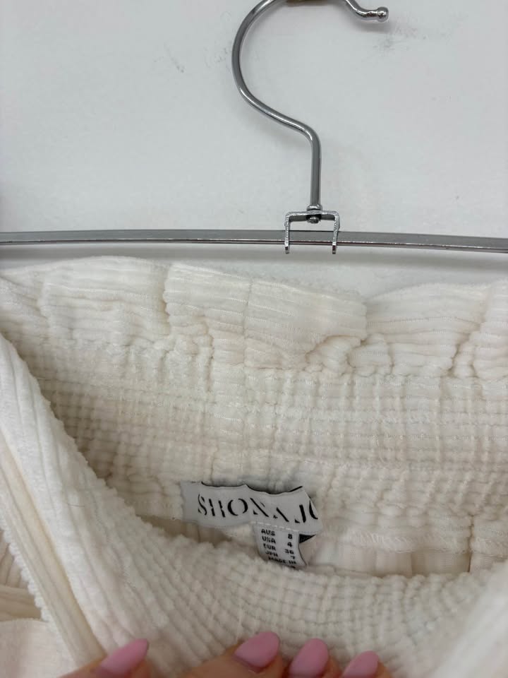 Shona Joy Shorts - size 8