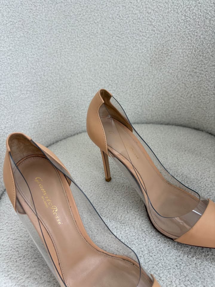 Gianvitto Heels - size 39