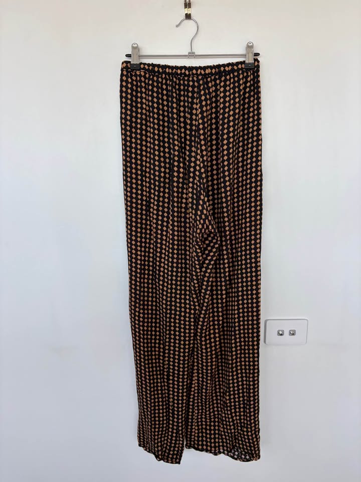 Dissh Pants - size 6