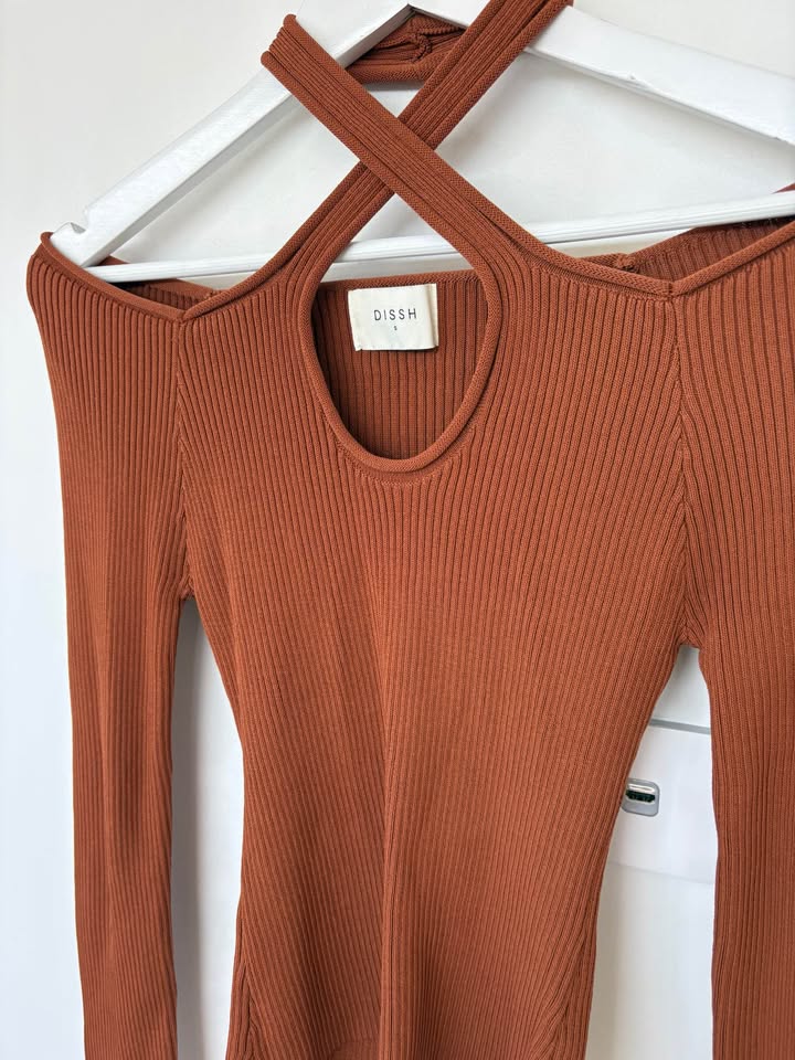 Dissh Top - size small