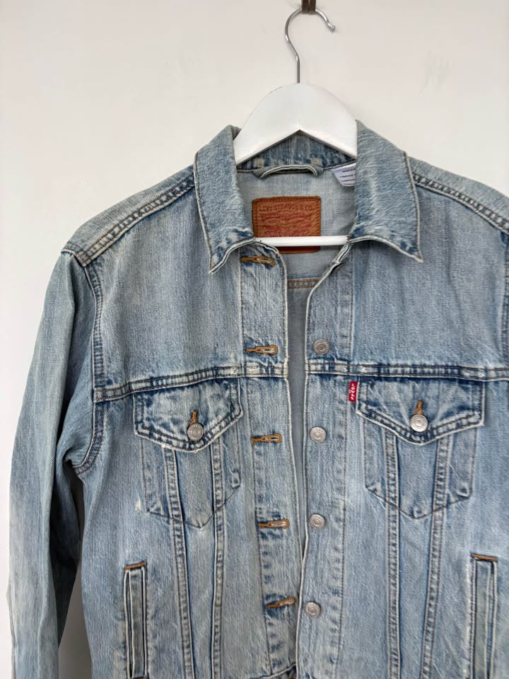 Levi Denim Jacket - size small