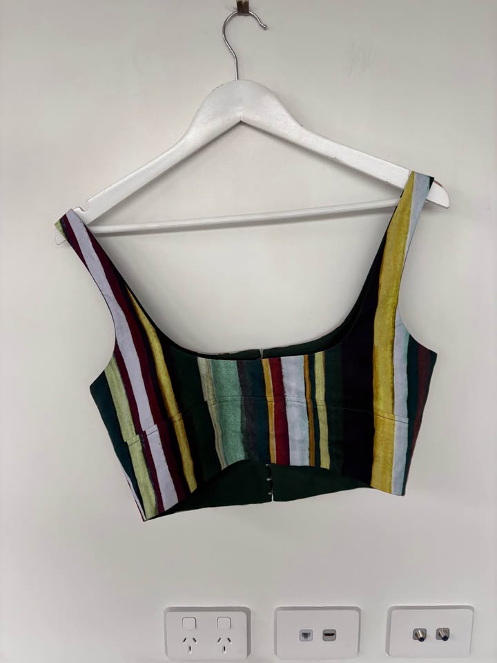 Venroy Top - size medium