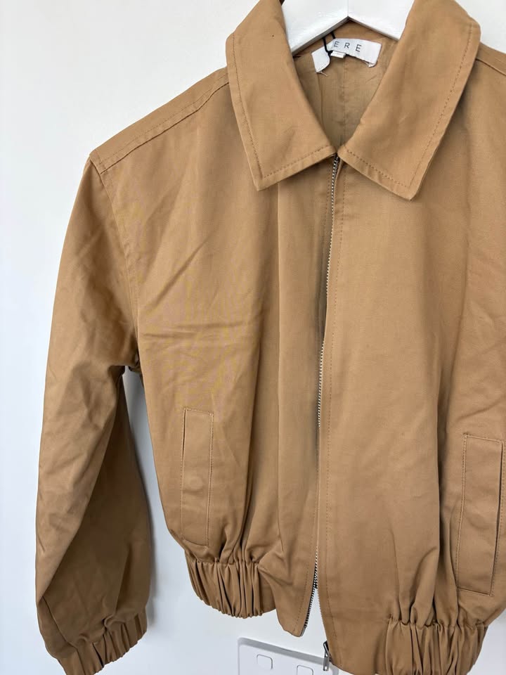 AERE Set - size 6 BNWT