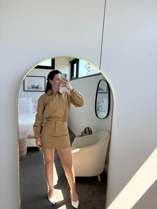 AERE Set - size 6 BNWT