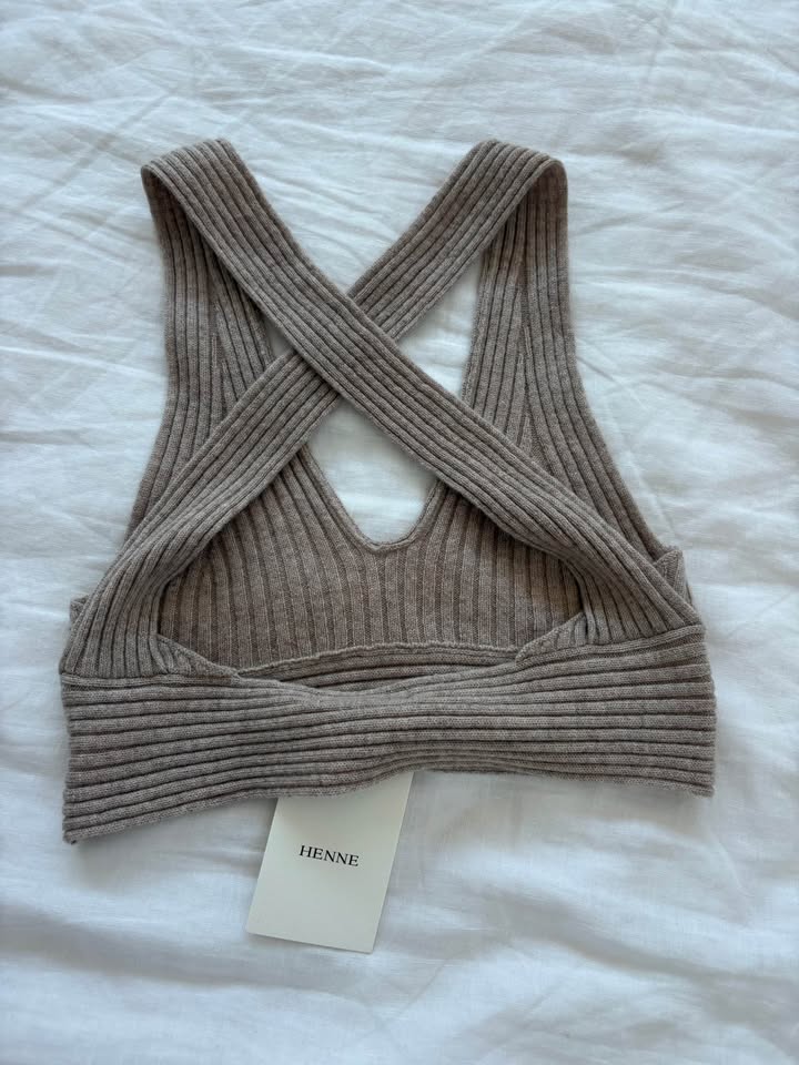 Henne Wool Cashmere Top - size 8