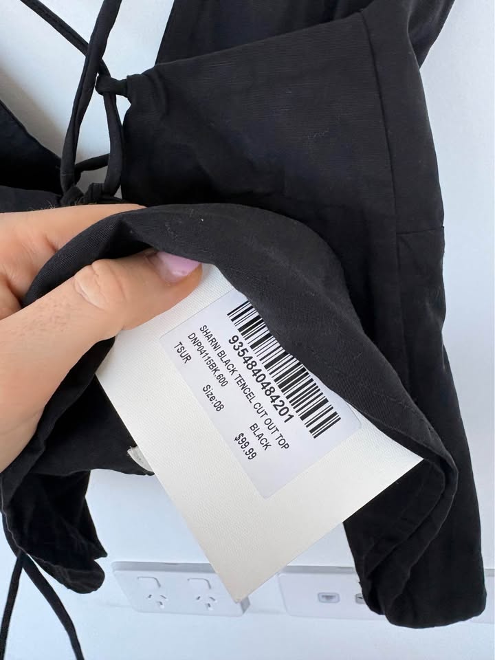 Dissh Top - size 8 BNWT