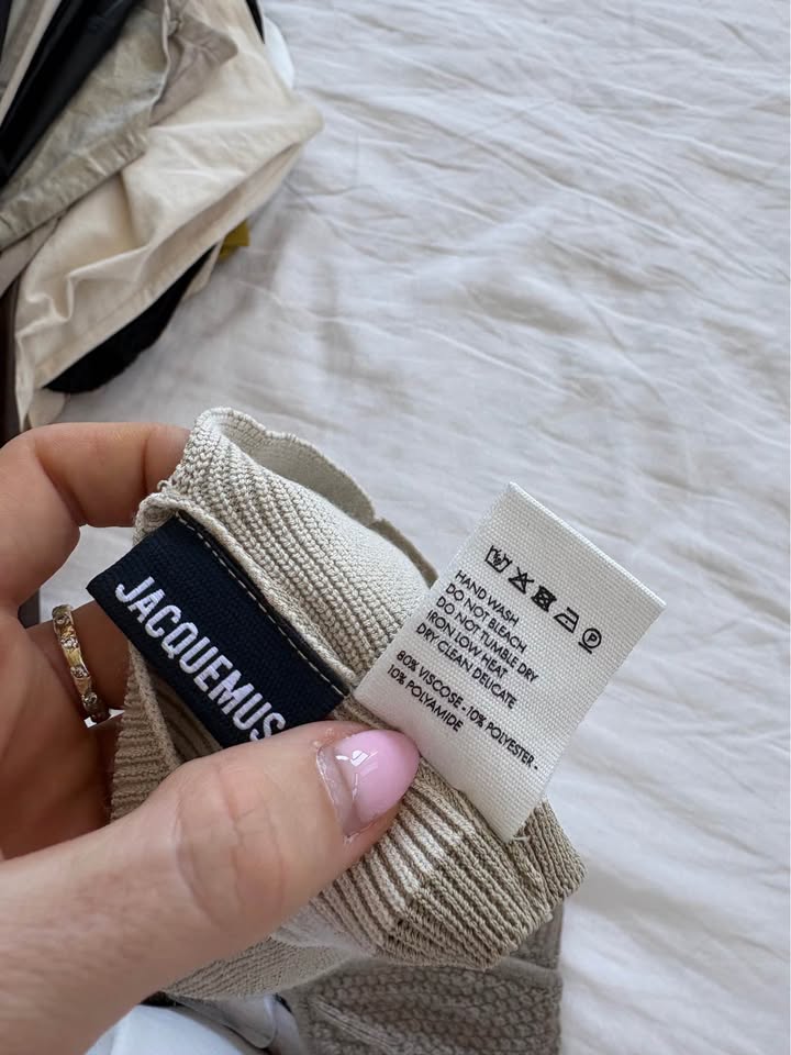 Jacquemus Crop - size small
