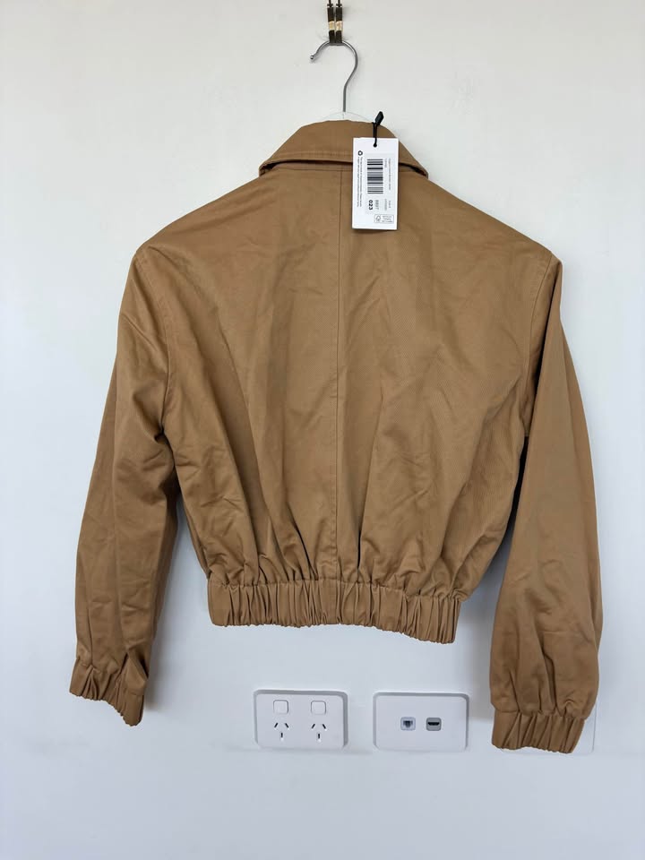 AERE Set - size 6 BNWT