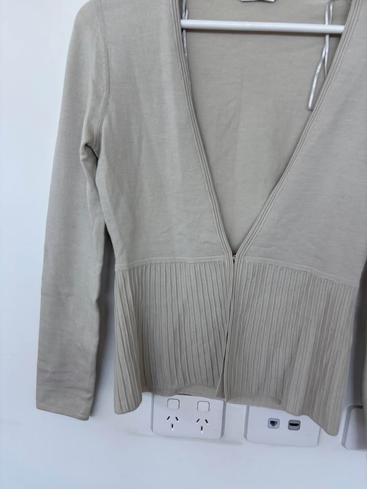 Hugo Boss Merino Wool Top - size small