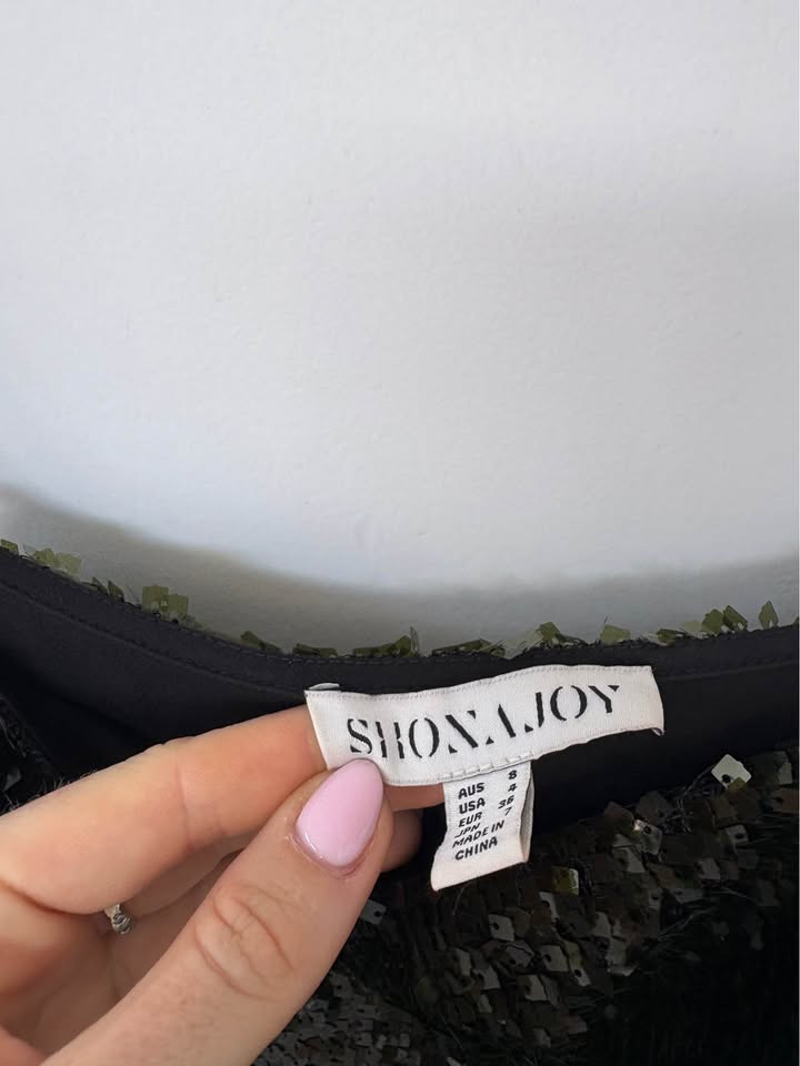 Shona Joy Sequin Mini - size 8