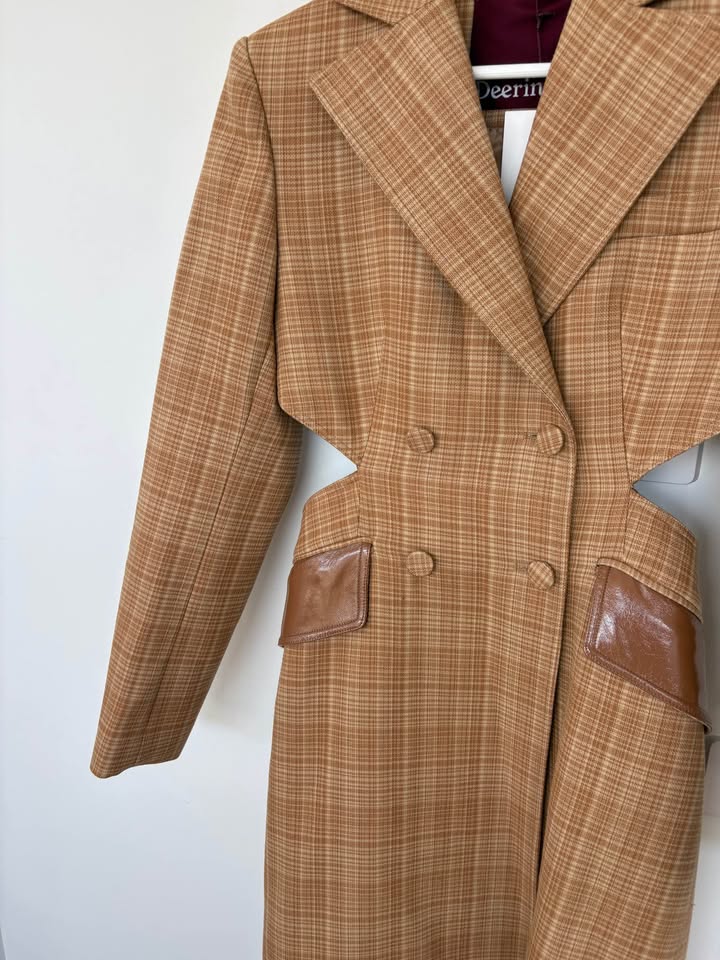 Deering Coat - size small BNWT