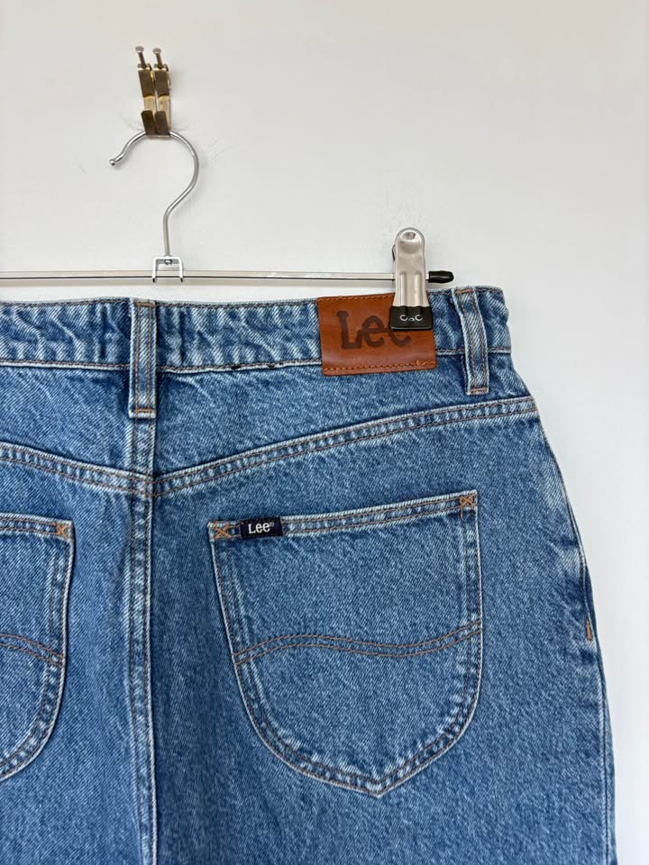Lee Jeans - size 9