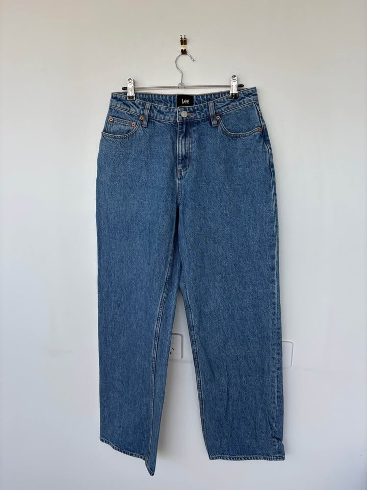 Lee Jeans - size 9