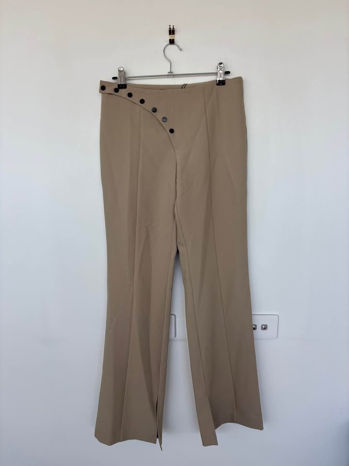 Benni Pants - size 6 BNWT