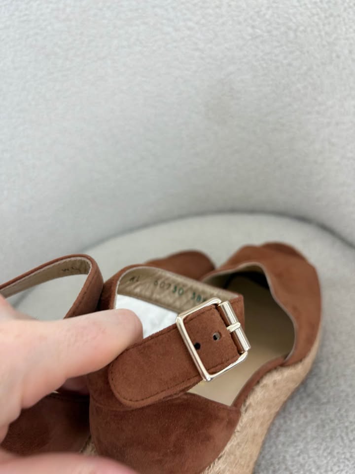 Stuart Weitzman Wedges - brand new size 38.5