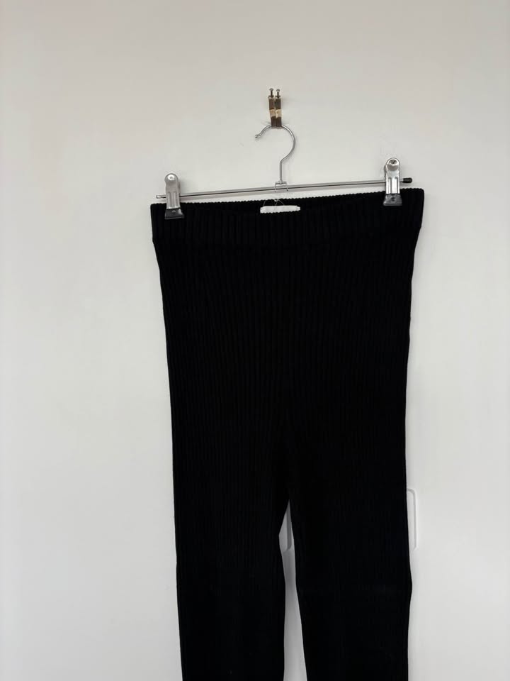 Clea Knit Pant - size small