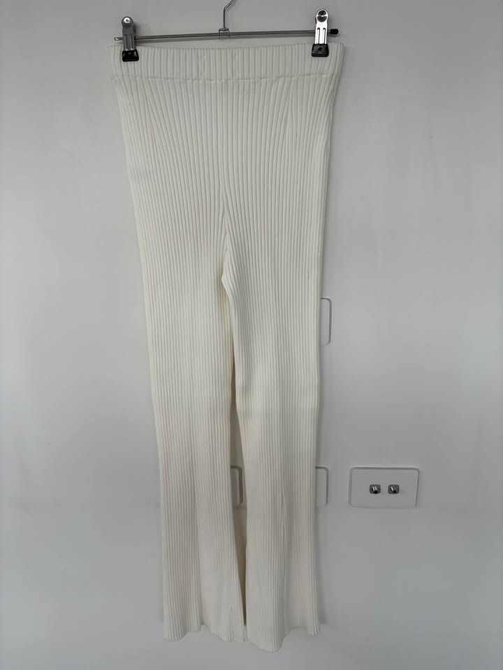 Clea Knit Pant - size small