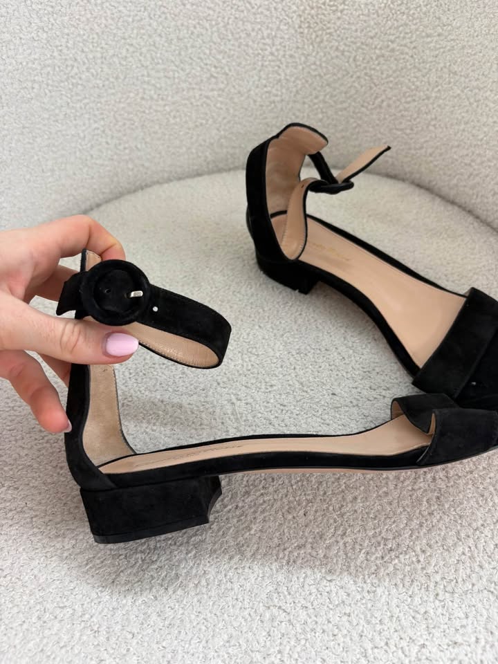 Gianvitto Rossi Flats - size 39