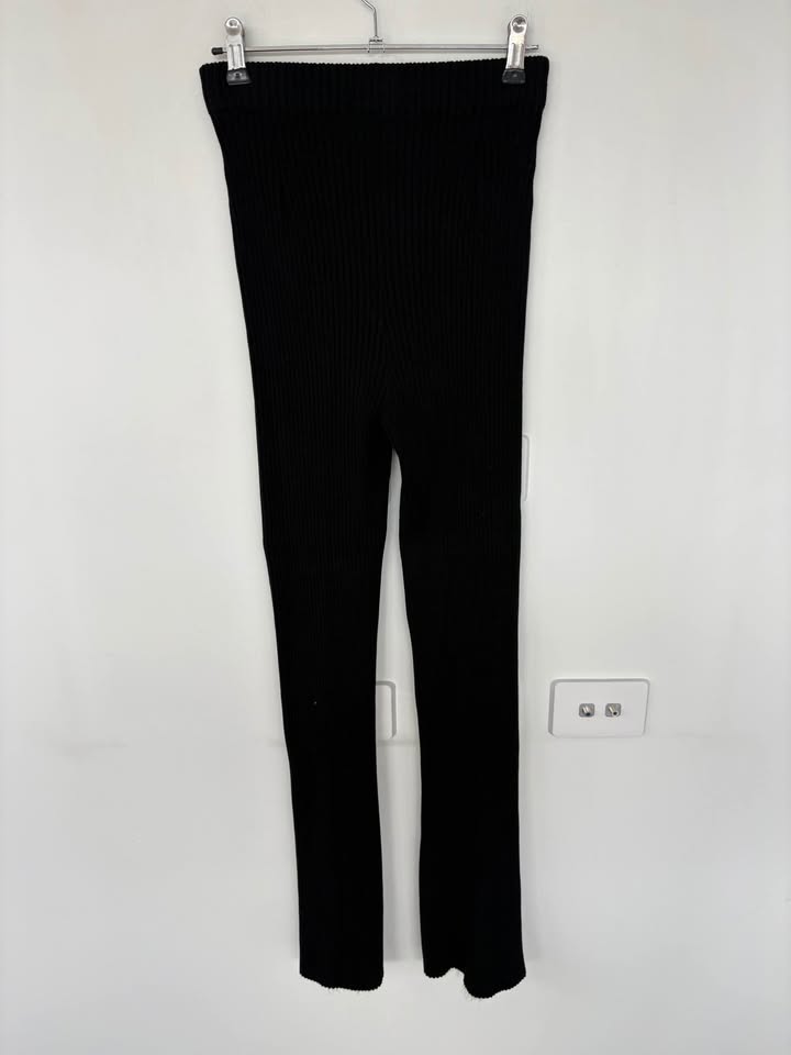 Clea Knit Pant - size small