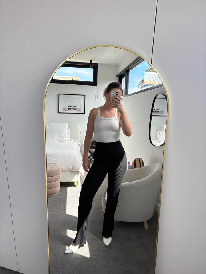 Clea Knit Pant - size small