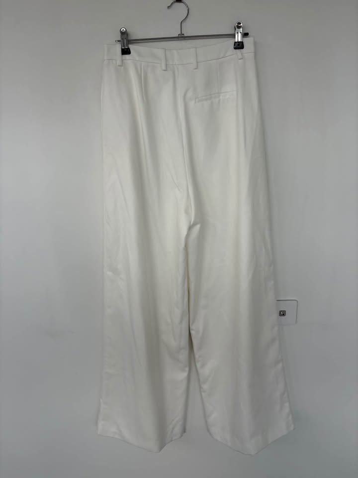 Clea Knit Pant - size small