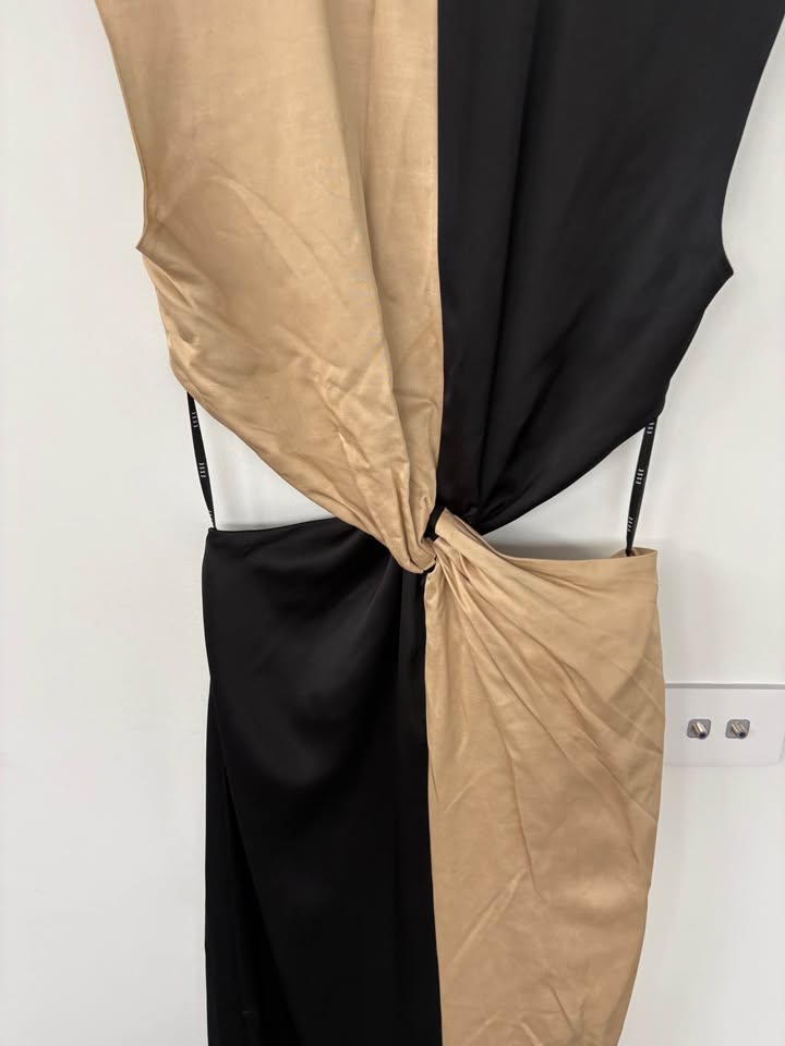 Esse Maxi Dress - size 10