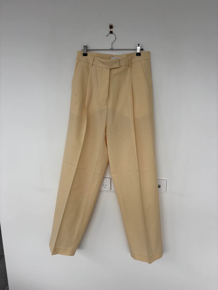 Assembly Wool Suit - size 8/10
