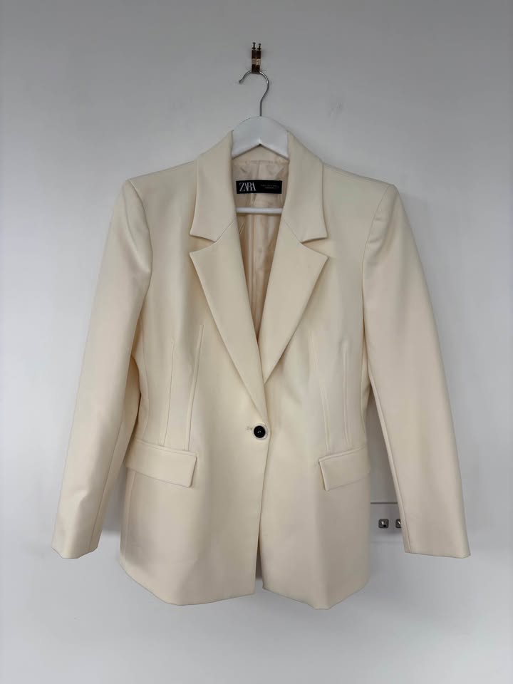 Zara Suit - size large