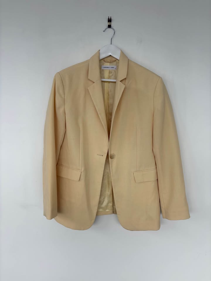 Assembly Wool Suit - size 8/10