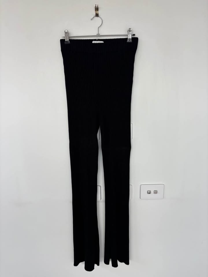 Clea Knit Pant - size small