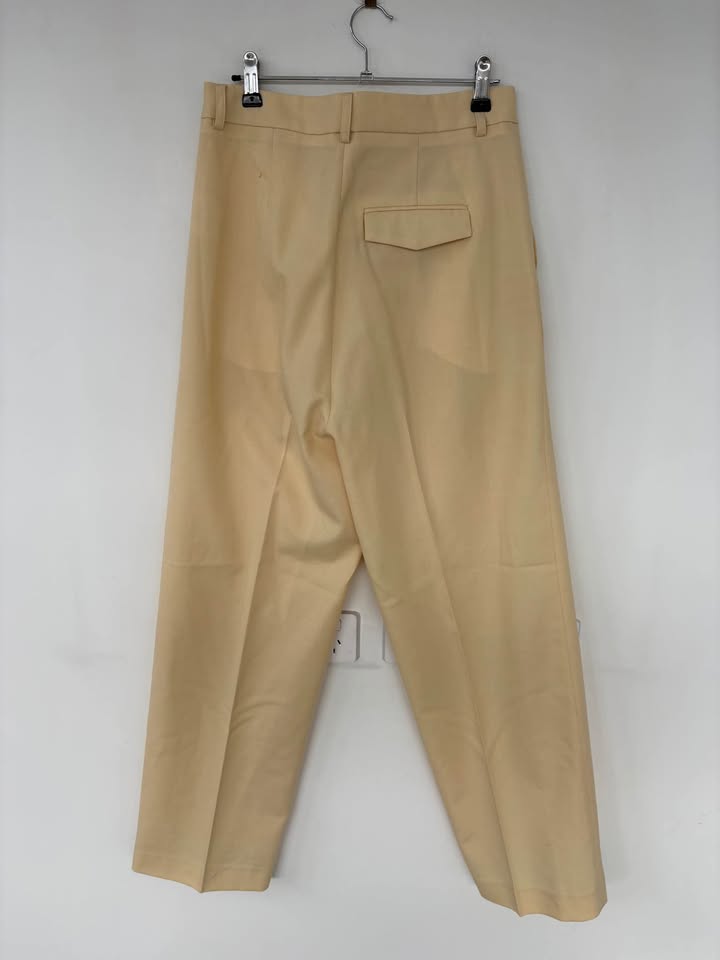 Assembly Wool Suit - size 8/10