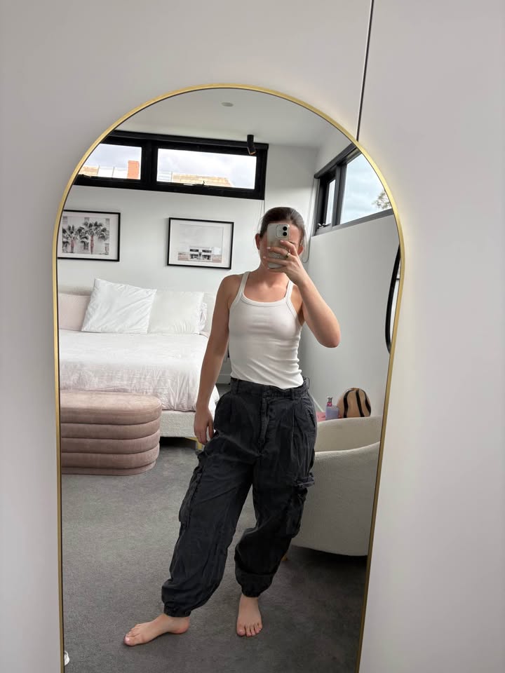 Camilla and Marc Cargo Pants - size 8