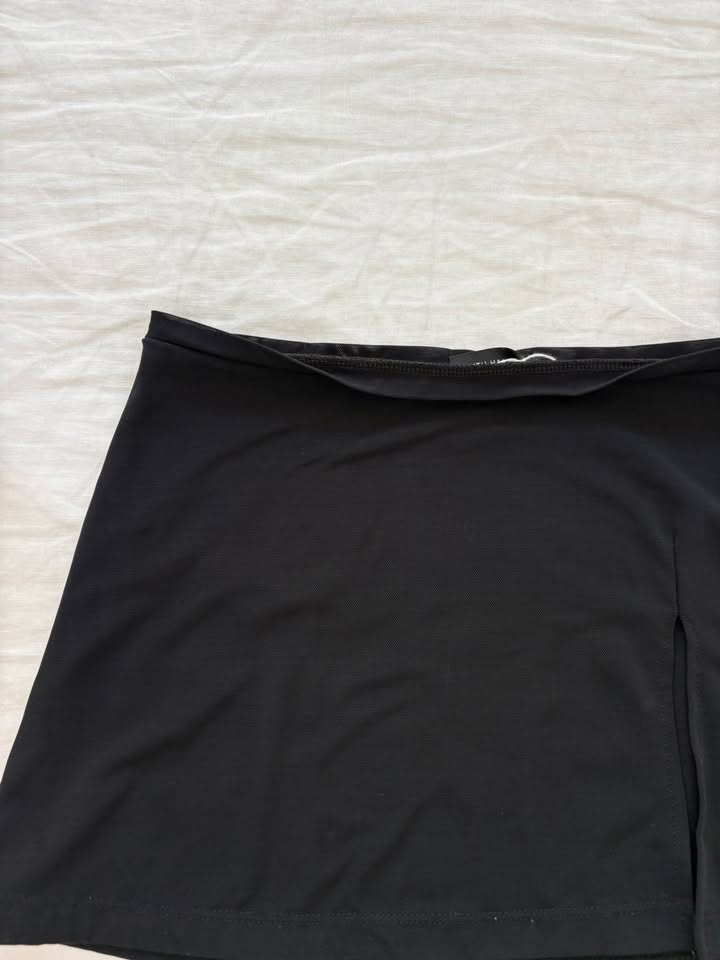 With Harper Lu Skirt - size XS